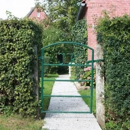 Dom wakacyjny Ferienhaus Mit Garten Und Parkplatz